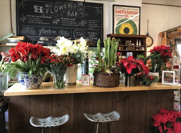 HOME | Holiday Floral Tips from the Pros